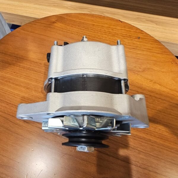 mitsubishi or hitachi style compact alternator (likely 50 70 amp)